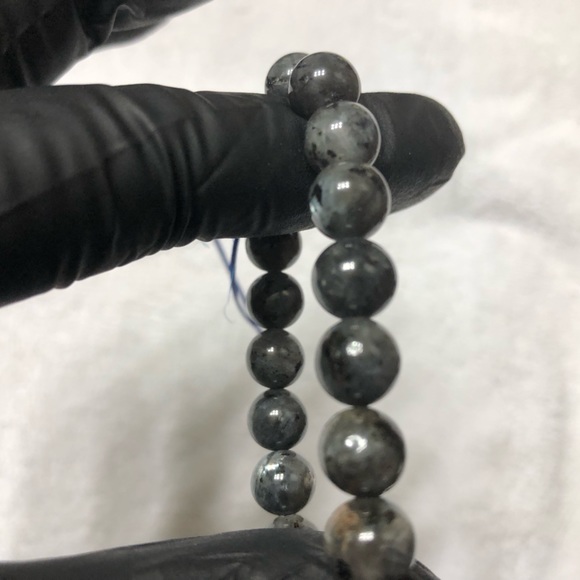 Lavkarite Stretch Bracelet 8.5MM 6 1/2 - 7” Wrist Size - Picture 2 of 6